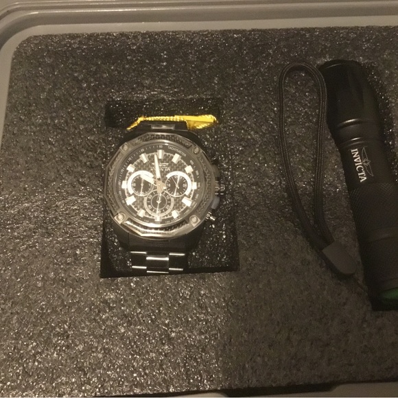 Invicta 48mm Aviator Quartz Chronograph Bracelet Watch w/ Combat Case - Picture 5 of 7